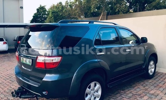 Acheter Occasion Voiture Toyota Fortuner Autre à Beitbridge, Matabeleland South Acheter Occasion Voiture Toyota Fortuner Autre à Beitbridge, Matabeleland South