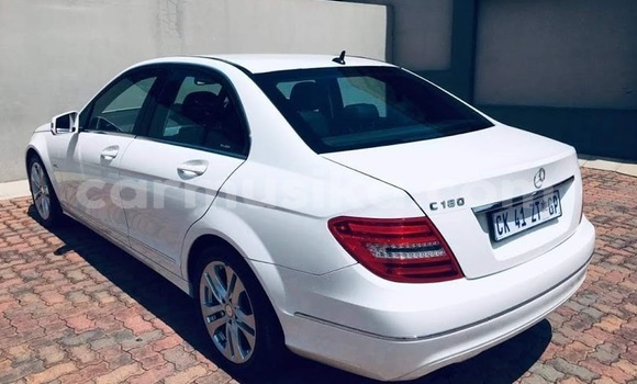 Tenga Tsaru Mercedes‒Benz C–Class Chena Mota in Beitbridge in Matabeleland South Tenga Tsaru Mercedes‒Benz C–Class Chena Mota in Beitbridge in Matabeleland South