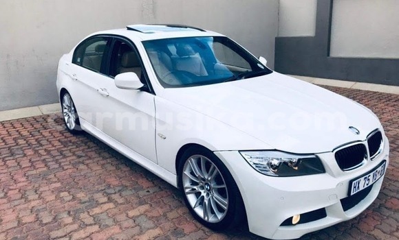 Buy Used BMW 3–Series White Car in Beitbridge in Matabeleland South