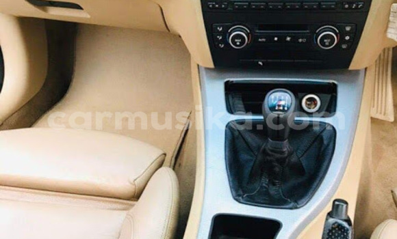 Tenga Tsaru BMW 3–Series Chena Mota in Beitbridge in Matabeleland South Tenga Tsaru BMW 3–Series Chena Mota in Beitbridge in Matabeleland South