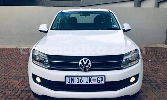 Buy Used Volkswagen Amarok White Car in Beitbridge in Matabeleland South Buy Used Volkswagen Amarok White Car in Beitbridge in Matabeleland South