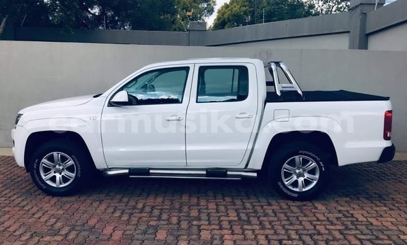 Buy Used Volkswagen Amarok White Car in Beitbridge in Matabeleland South Buy Used Volkswagen Amarok White Car in Beitbridge in Matabeleland South