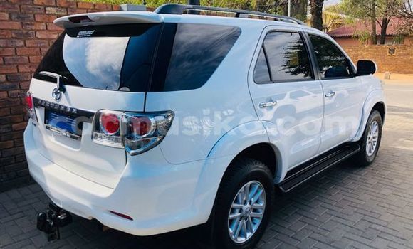 Buy Used Toyota Fortuner White Car in Beitbridge in Matabeleland South Buy Used Toyota Fortuner White Car in Beitbridge in Matabeleland South