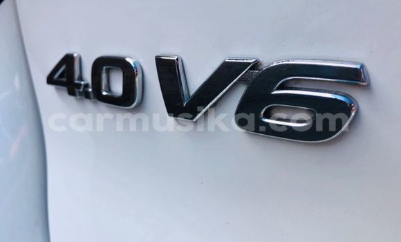 Buy Used Toyota Fortuner White Car in Beitbridge in Matabeleland South Buy Used Toyota Fortuner White Car in Beitbridge in Matabeleland South