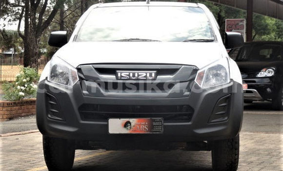 Buy Used Isuzu KB White Car in Alexandra Park in Harare Buy Used Isuzu KB White Car in Alexandra Park in Harare