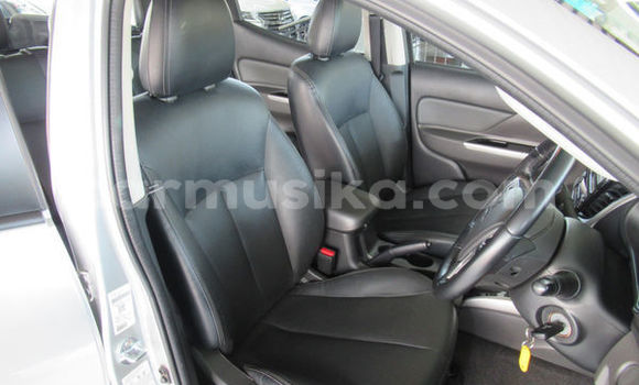 Buy Used Mitsubishi Triton Silver Car in Alexandra Park in Harare Buy Used Mitsubishi Triton Silver Car in Alexandra Park in Harare