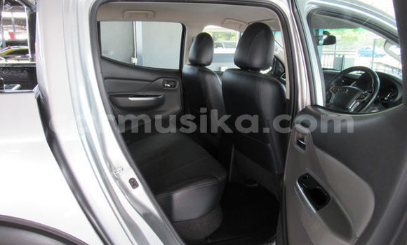 Buy Used Mitsubishi Triton Silver Car in Alexandra Park in Harare Buy Used Mitsubishi Triton Silver Car in Alexandra Park in Harare