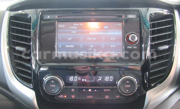 Buy Used Mitsubishi Triton Silver Car in Alexandra Park in Harare Buy Used Mitsubishi Triton Silver Car in Alexandra Park in Harare