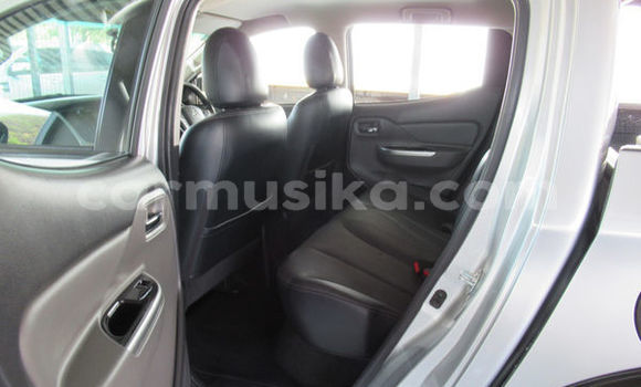 Buy Used Mitsubishi Triton Silver Car in Alexandra Park in Harare Buy Used Mitsubishi Triton Silver Car in Alexandra Park in Harare