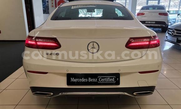 Acheter Occasion Voiture Mercedes‒Benz AMG GLE Coupe Blanc à Beitbridge, Matabeleland South Acheter Occasion Voiture Mercedes‒Benz AMG GLE Coupe Blanc à Beitbridge, Matabeleland South