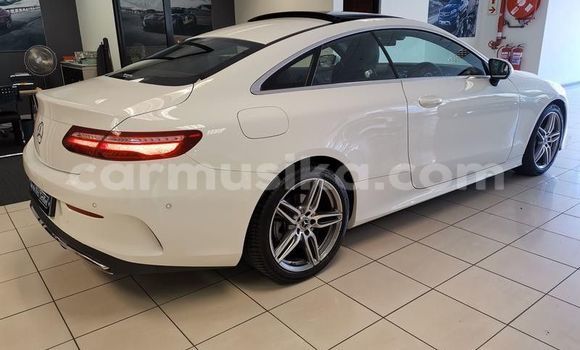 Acheter Occasion Voiture Mercedes‒Benz AMG GLE Coupe Blanc à Beitbridge, Matabeleland South Acheter Occasion Voiture Mercedes‒Benz AMG GLE Coupe Blanc à Beitbridge, Matabeleland South