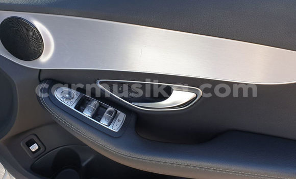 Acheter Occasion Voiture Mercedes‒Benz A–Class Blanc à Beitbridge, Matabeleland South Acheter Occasion Voiture Mercedes‒Benz A–Class Blanc à Beitbridge, Matabeleland South