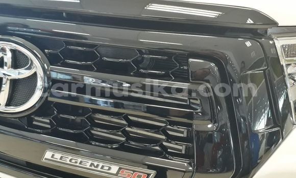 Buy Used Toyota Hilux White Car in Beitbridge in Matabeleland South Buy Used Toyota Hilux White Car in Beitbridge in Matabeleland South