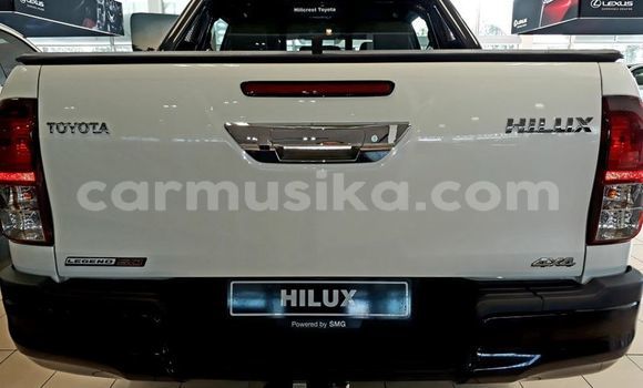 Buy Used Toyota Hilux White Car in Beitbridge in Matabeleland South Buy Used Toyota Hilux White Car in Beitbridge in Matabeleland South