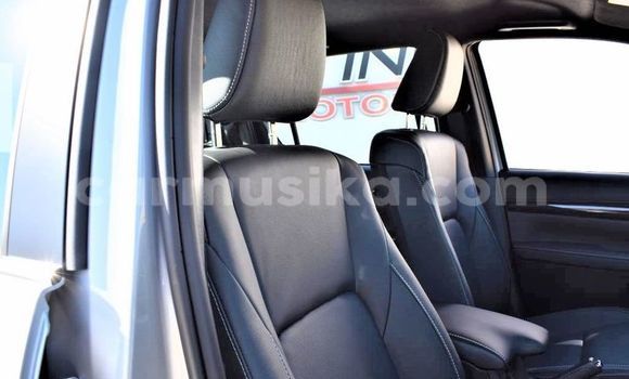 Acheter Occasion Voiture Toyota Hilux Gris à Beitbridge, Matabeleland South Acheter Occasion Voiture Toyota Hilux Gris à Beitbridge, Matabeleland South