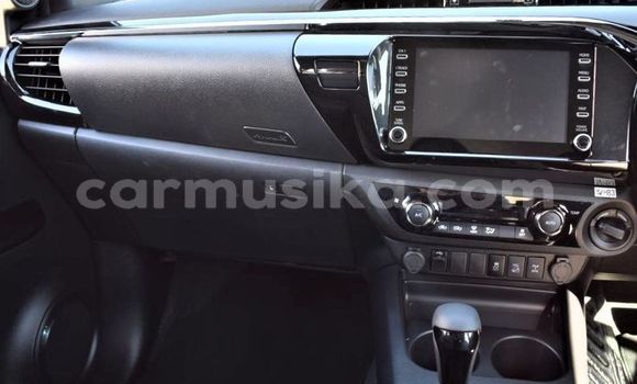 Acheter Occasion Voiture Toyota Hilux Gris à Beitbridge, Matabeleland South Acheter Occasion Voiture Toyota Hilux Gris à Beitbridge, Matabeleland South