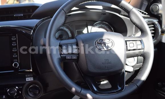Acheter Occasion Voiture Toyota Hilux Gris à Beitbridge, Matabeleland South Acheter Occasion Voiture Toyota Hilux Gris à Beitbridge, Matabeleland South
