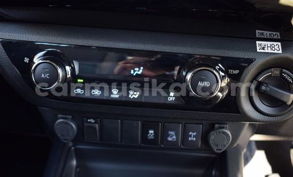 Acheter Occasion Voiture Toyota Hilux Gris à Beitbridge, Matabeleland South Acheter Occasion Voiture Toyota Hilux Gris à Beitbridge, Matabeleland South