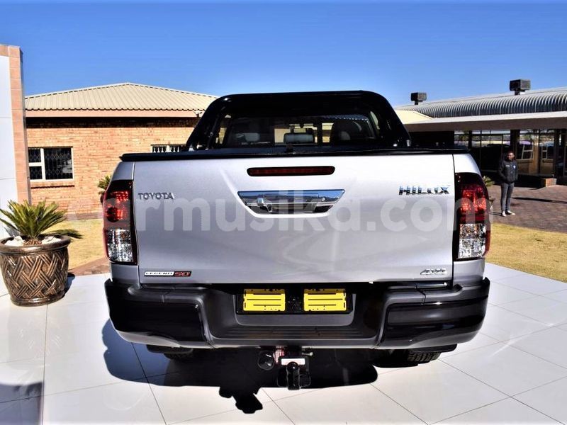 Big with watermark toyota hilux matabeleland south beitbridge 15255