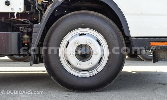 Nunua Imported Mitsubishi Canter Nyeupe Lori ndani ya Import - Dubai nchini Harare