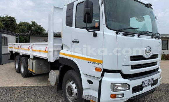 Tenga Tsaru Toyota Belta Zvimwe Mota in Beitbridge in Matabeleland South Tenga Tsaru Toyota Belta Zvimwe Mota in Beitbridge in Matabeleland South