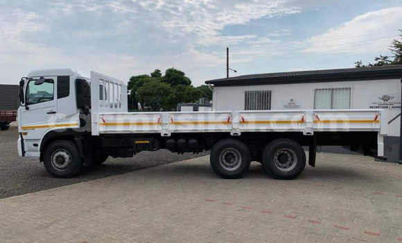 Tenga Tsaru Toyota Belta Zvimwe Mota in Beitbridge in Matabeleland South Tenga Tsaru Toyota Belta Zvimwe Mota in Beitbridge in Matabeleland South