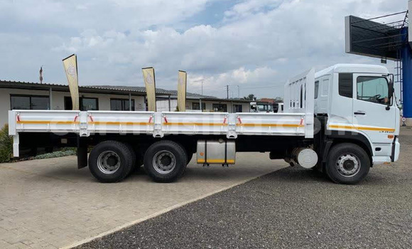 Tenga Tsaru Toyota Belta Zvimwe Mota in Beitbridge in Matabeleland South Tenga Tsaru Toyota Belta Zvimwe Mota in Beitbridge in Matabeleland South