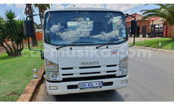 Tenga Tsaru Isuzu MU-7 Chena Mota in Beitbridge in Matabeleland South Tenga Tsaru Isuzu MU-7 Chena Mota in Beitbridge in Matabeleland South