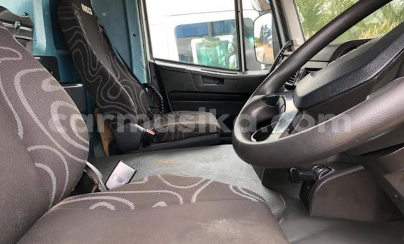 Acheter Occasion Voiture IVECO Massif Blanc à Beitbridge, Matabeleland South Acheter Occasion Voiture IVECO Massif Blanc à Beitbridge, Matabeleland South