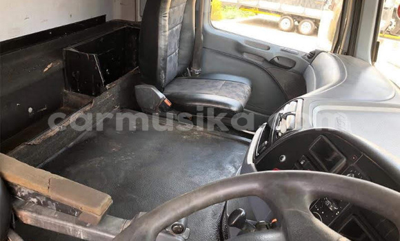 Buy Used Mercedes‒Benz W186 Green Car in Beitbridge in Matabeleland South Buy Used Mercedes‒Benz W186 Green Car in Beitbridge in Matabeleland South