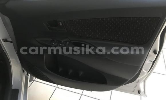 Acheter Occasion Voiture Toyota Avanza Blanc à Beitbridge, Matabeleland South Acheter Occasion Voiture Toyota Avanza Blanc à Beitbridge, Matabeleland South