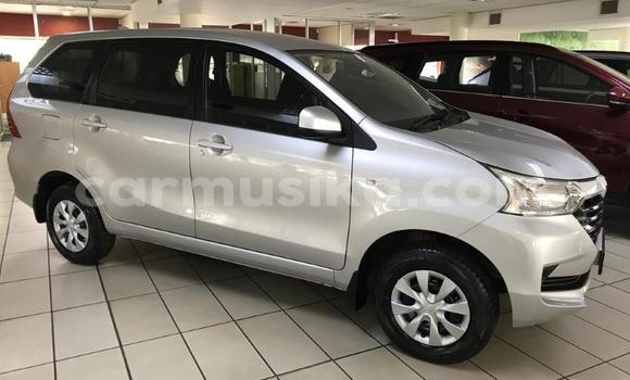 Acheter Occasion Voiture Toyota Avanza Blanc à Beitbridge, Matabeleland South Acheter Occasion Voiture Toyota Avanza Blanc à Beitbridge, Matabeleland South