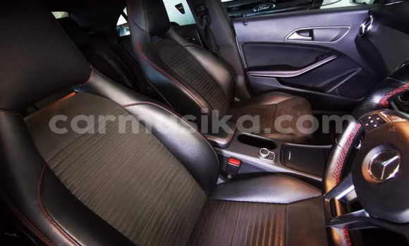 Buy Used Mercedes‒Benz C–Class White Car in Beitbridge in Matabeleland South Buy Used Mercedes‒Benz C–Class White Car in Beitbridge in Matabeleland South