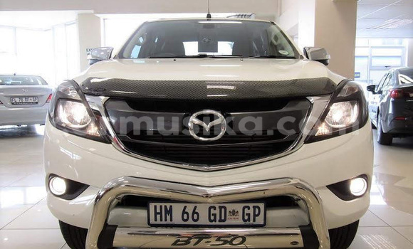 Acheter Occasion Voiture Mazda BT-50 Blanc à Beitbridge, Matabeleland South Acheter Occasion Voiture Mazda BT-50 Blanc à Beitbridge, Matabeleland South