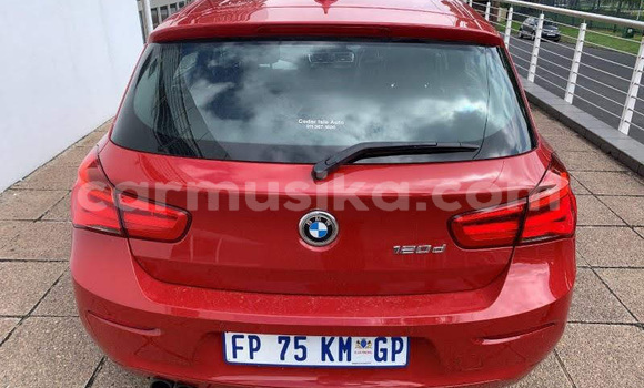 Tenga Tsaru BMW 3–Series Tsvuku Mota in Beitbridge in Matabeleland South Tenga Tsaru BMW 3–Series Tsvuku Mota in Beitbridge in Matabeleland South
