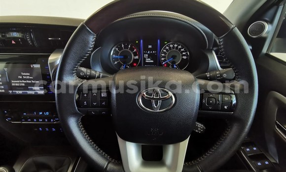 Buy Used Toyota Fortuner White Car in Beitbridge in Matabeleland South Buy Used Toyota Fortuner White Car in Beitbridge in Matabeleland South