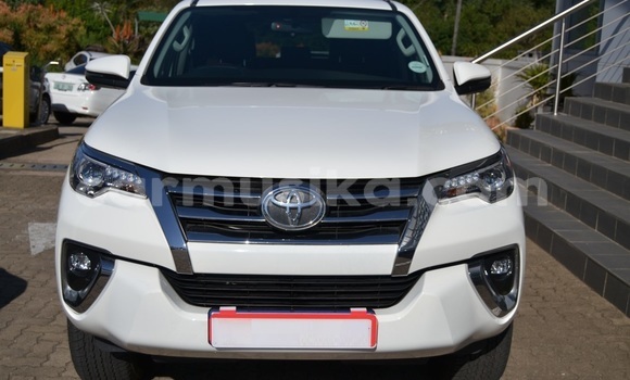 Tenga Tsaru Toyota Fortuner Chena Mota in Beitbridge in Matabeleland South Tenga Tsaru Toyota Fortuner Chena Mota in Beitbridge in Matabeleland South
