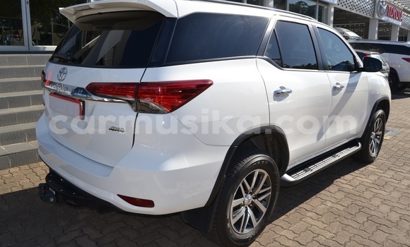 Tenga Tsaru Toyota Fortuner Chena Mota in Beitbridge in Matabeleland South Tenga Tsaru Toyota Fortuner Chena Mota in Beitbridge in Matabeleland South