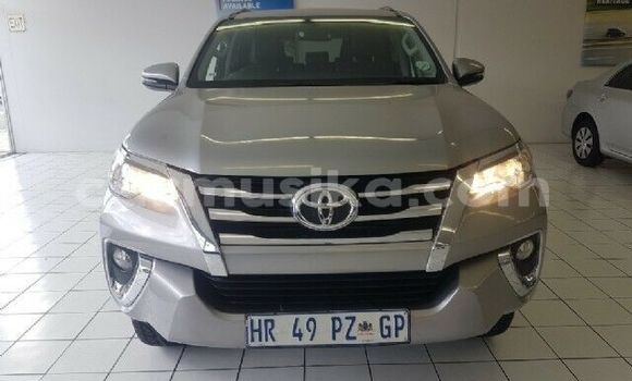 Buy Used Toyota Fortuner Silver Car in Beitbridge in Matabeleland South Buy Used Toyota Fortuner Silver Car in Beitbridge in Matabeleland South