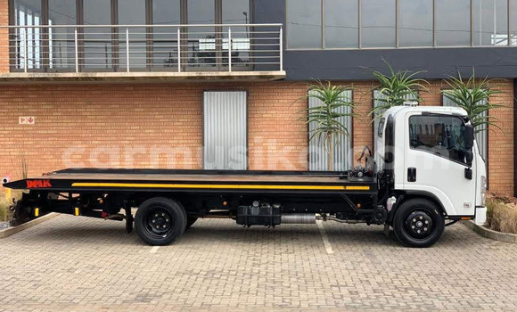 Tenga Tsaru Isuzu Axiom Chena Mota in Beitbridge in Matabeleland South Tenga Tsaru Isuzu Axiom Chena Mota in Beitbridge in Matabeleland South