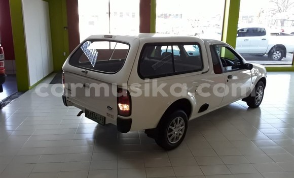 Tenga Tsaru Ford Pickup Chena Mota in Beitbridge in Matabeleland South Tenga Tsaru Ford Pickup Chena Mota in Beitbridge in Matabeleland South