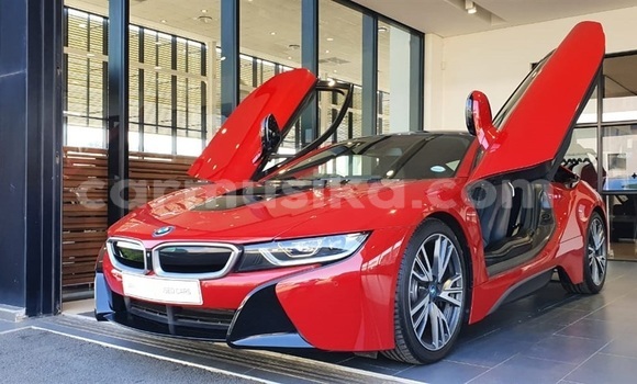 Nunua Ilio tumika BMW i8 Nyekundu Gari ndani ya Beitbridge nchini Matabeleland Kusini