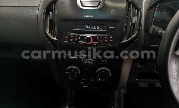 Nunua Ilio tumika Isuzu KB Nyeupe Gari ndani ya Beitbridge nchini Matabeleland Kusini Nunua Ilio tumika Isuzu KB Nyeupe Gari ndani ya Beitbridge nchini Matabeleland Kusini