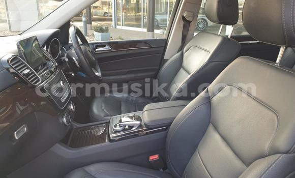 Tenga Tsaru Mercedes‒Benz GL–Class Chena Mota in Beitbridge in Matabeleland South Tenga Tsaru Mercedes‒Benz GL–Class Chena Mota in Beitbridge in Matabeleland South