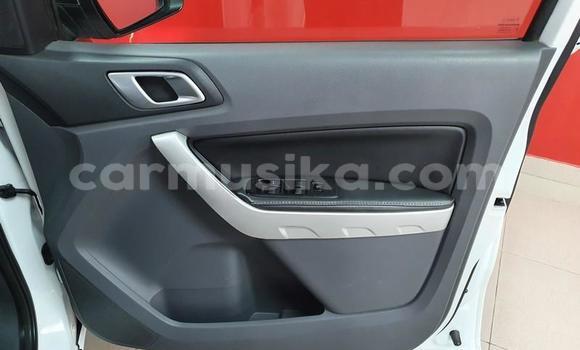 Acheter Occasion Voiture Ford Ranger Blanc à Beitbridge, Matabeleland South Acheter Occasion Voiture Ford Ranger Blanc à Beitbridge, Matabeleland South