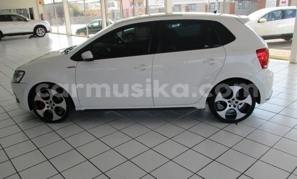 Nunua Ilio tumika Volkswagen Polo GTI Nyeupe Gari ndani ya Beitbridge nchini Matabeleland Kusini Nunua Ilio tumika Volkswagen Polo GTI Nyeupe Gari ndani ya Beitbridge nchini Matabeleland Kusini