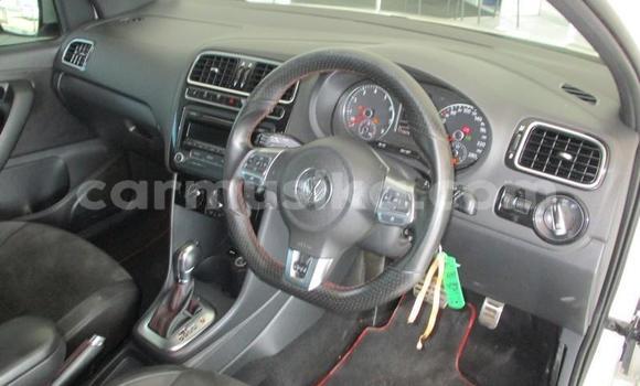 Nunua Ilio tumika Volkswagen Polo GTI Nyeupe Gari ndani ya Beitbridge nchini Matabeleland Kusini Nunua Ilio tumika Volkswagen Polo GTI Nyeupe Gari ndani ya Beitbridge nchini Matabeleland Kusini