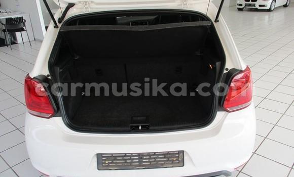 Nunua Ilio tumika Volkswagen Polo GTI Nyeupe Gari ndani ya Beitbridge nchini Matabeleland Kusini Nunua Ilio tumika Volkswagen Polo GTI Nyeupe Gari ndani ya Beitbridge nchini Matabeleland Kusini