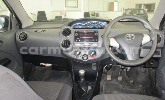 Acheter Occasion Voiture Toyota Etios Blanc à Beitbridge, Matabeleland South Acheter Occasion Voiture Toyota Etios Blanc à Beitbridge, Matabeleland South