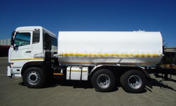 Tenga Tsaru Nissan UD Chena Rori in Beitbridge in Matabeleland South Tenga Tsaru Nissan UD Chena Rori in Beitbridge in Matabeleland South